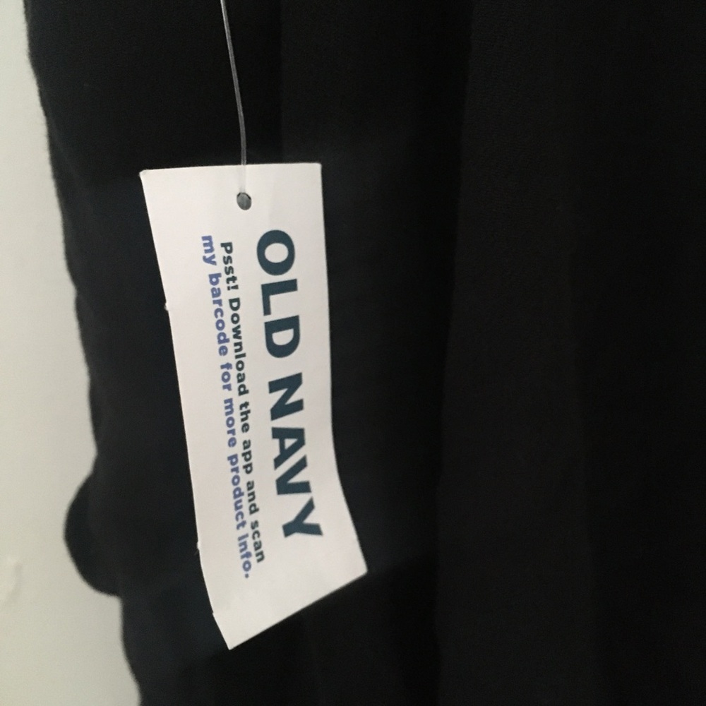 END OF SUMMER SALE Old Navy Women’s Ruffled Black Cami Tank Top - Picture 3 of 4